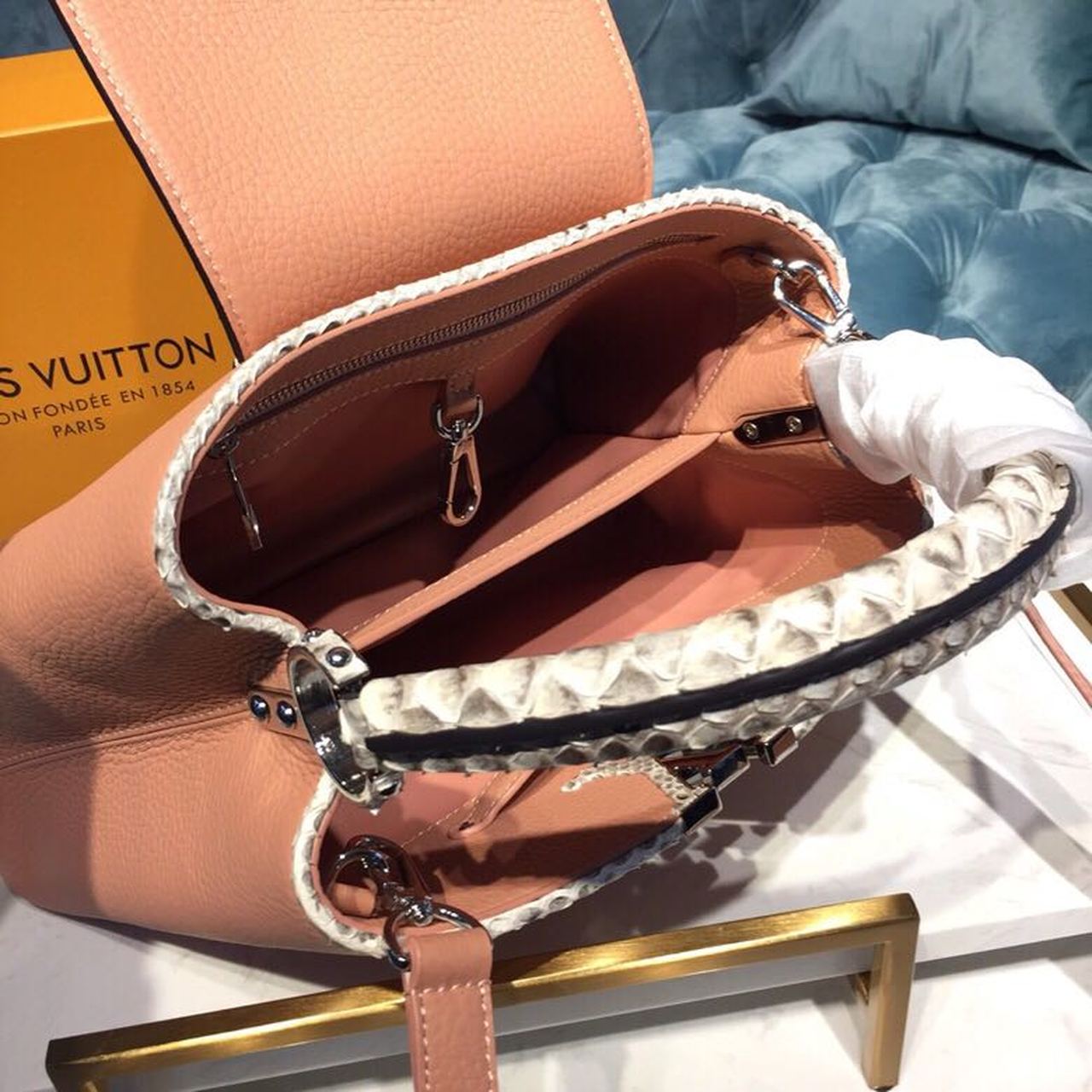 LV Capucines PM Taurillon And Python Magnolia Pink For Women,  Shoulder And Crossbody Bags 10.4in/27cm LV