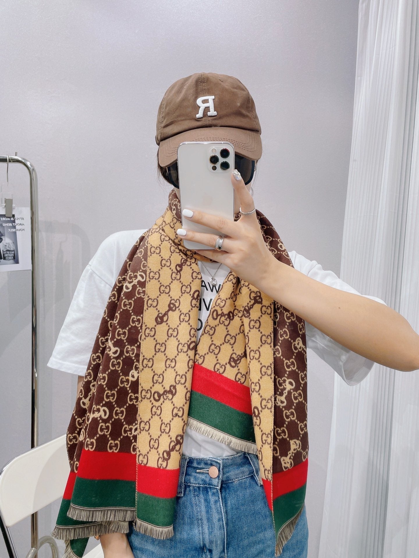 EN - Luxury GCI Scarf 013