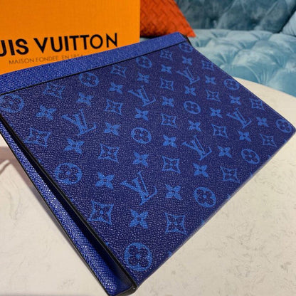 LV Pochette Voyage MM Monogram Eclipse Canvas Pacific Blue For Men, Bags, Travel Bags 10.6in/27cm LV M30423