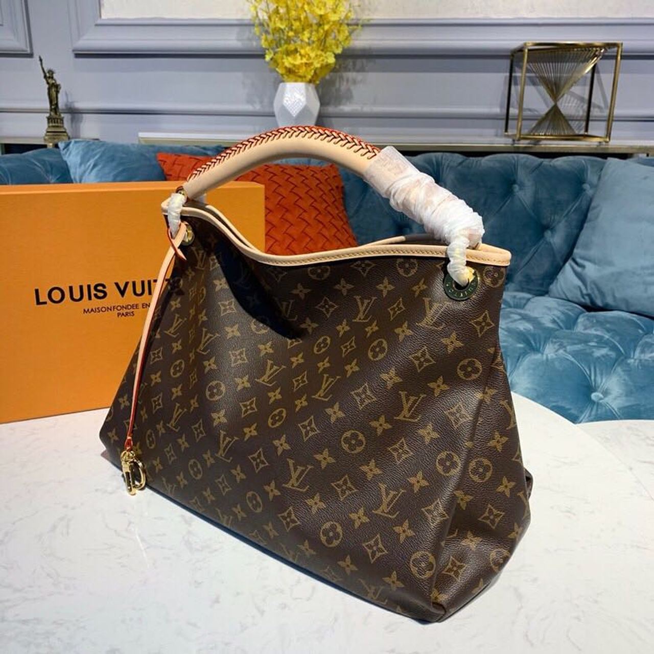 LV Artsy MM Monogram Canvas For Women, Women’s Handbags 16.1in/41cm LV M44869