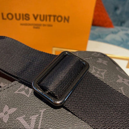 LV Bumbag Monogram Eclipse Canvas For Men, Belt Bags 11in/28cm LV M42906