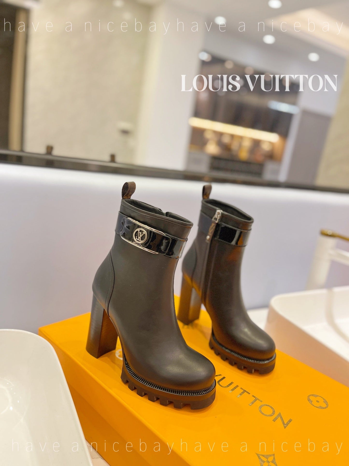 Premium  LUV BOOTS 033