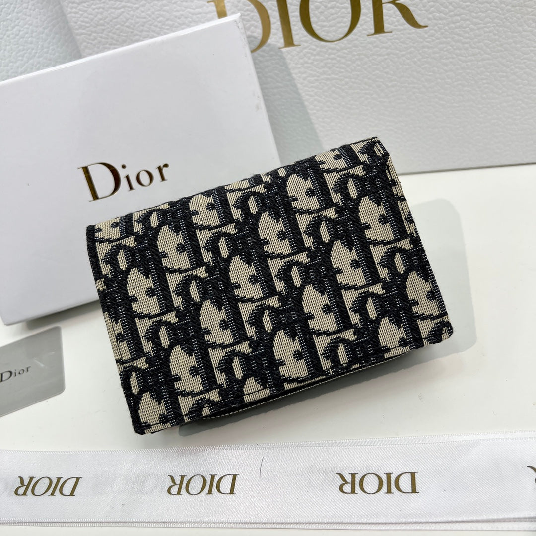 EN - New Arrival Wallet DIR 014