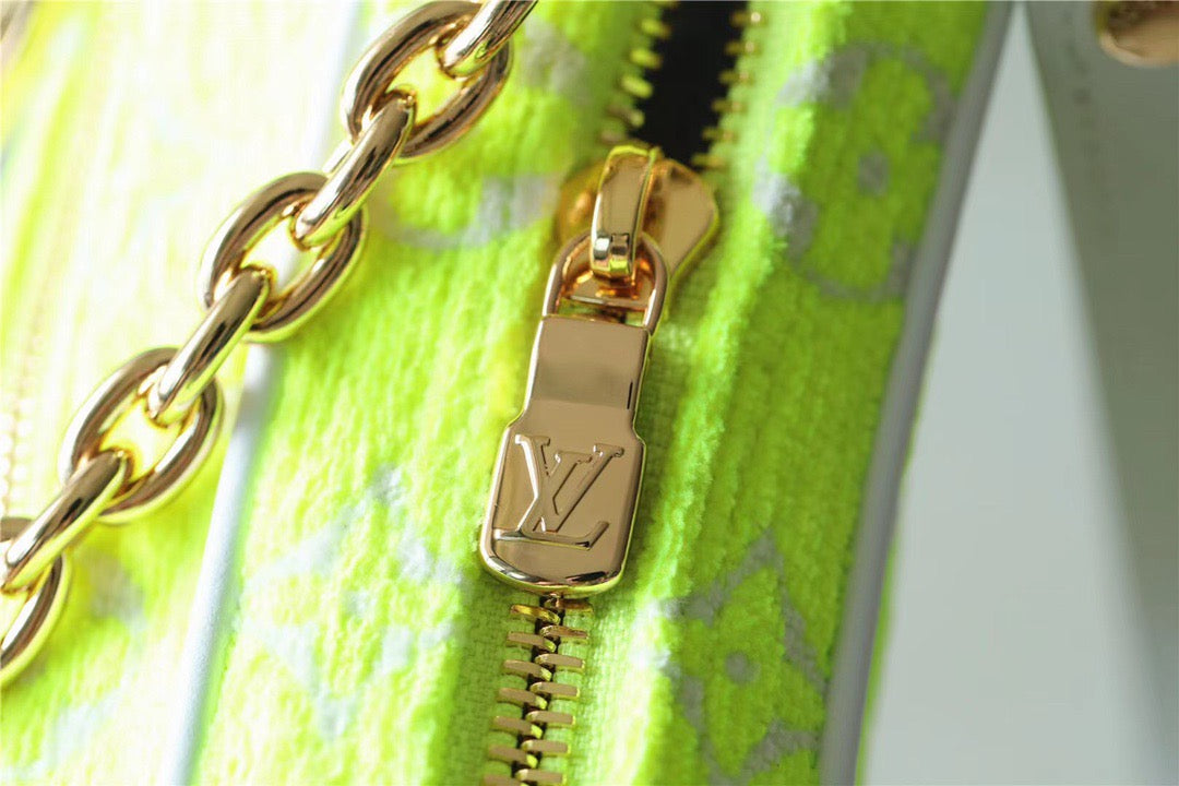 LV Loop Monogram Yellow For Women, Women’s Handbags, Shoulder Bags And Crossbody Bags 9.1in/23cm LV M81484