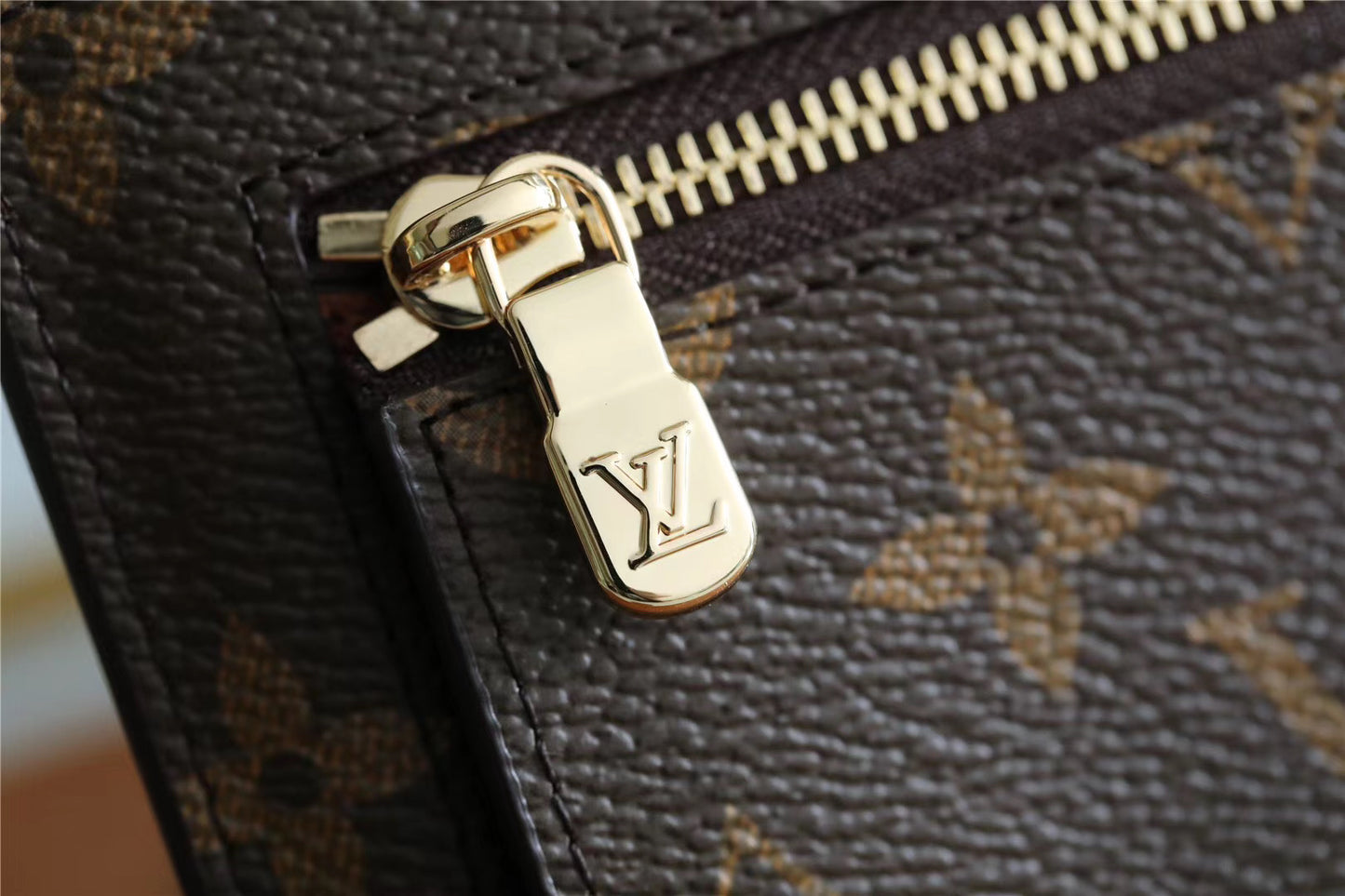 LV ID Card Holder Monogram Canvas Brown For Men, Wallet 13cm LV N60378