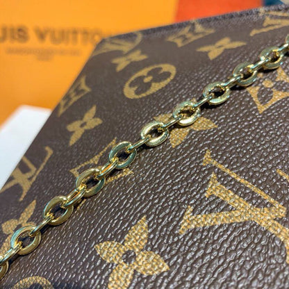 LV Toiletry Pouch On Chain Monogram Canvas For Women, WoBags, Shoulder And Crossbody Bags 7.5in/19cm LV M47544