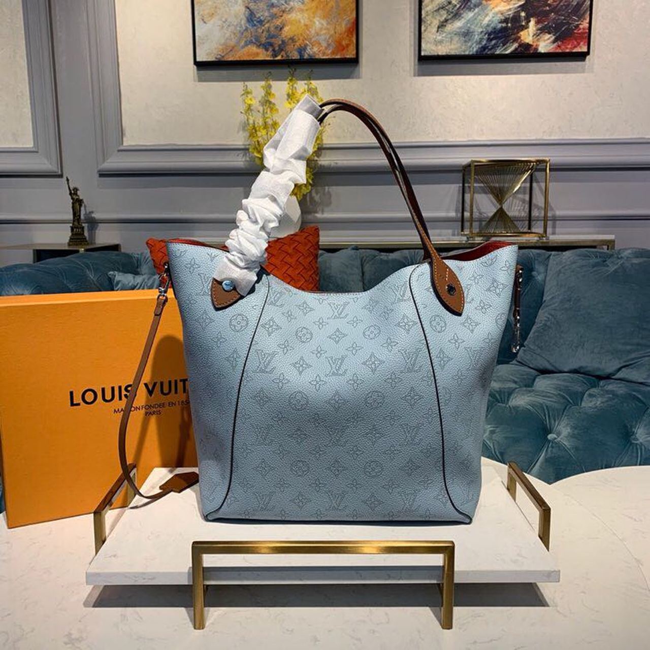 LV Hina MM Bucket Bag Light Blue For Women,  Shoulder And Crossbody Bags 18.1in/46cm LV M52975