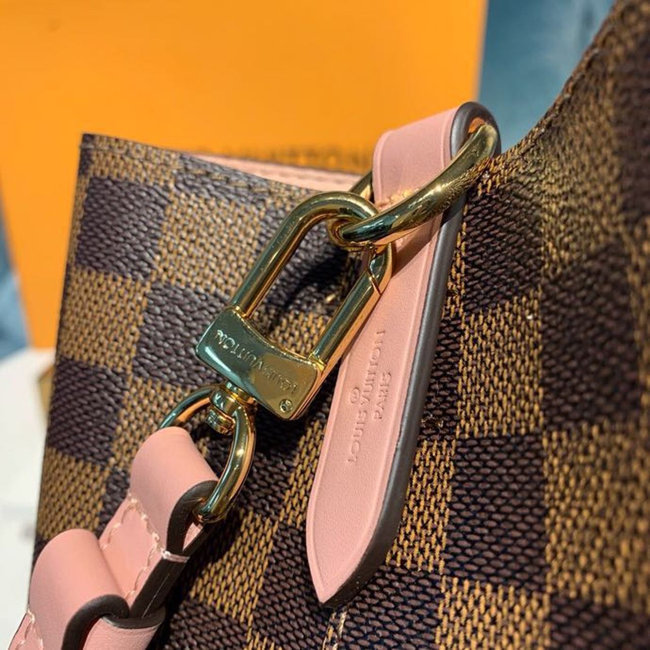 LV Neo Noe BB Bucket Bag 26cm Damier Ebene Canvas Spring/Summer Collection N40198, Venus