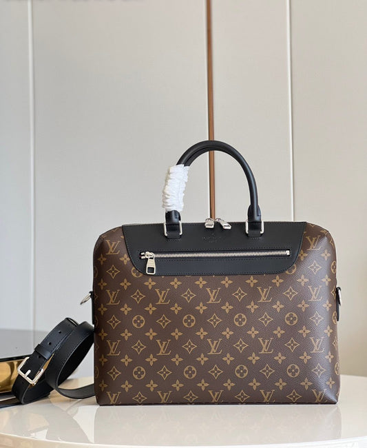 LV Porte Documents Jour Business Bag Monogram For Men, Bags, Shoulder And Crossbody Bags 14.6in/37cm LV