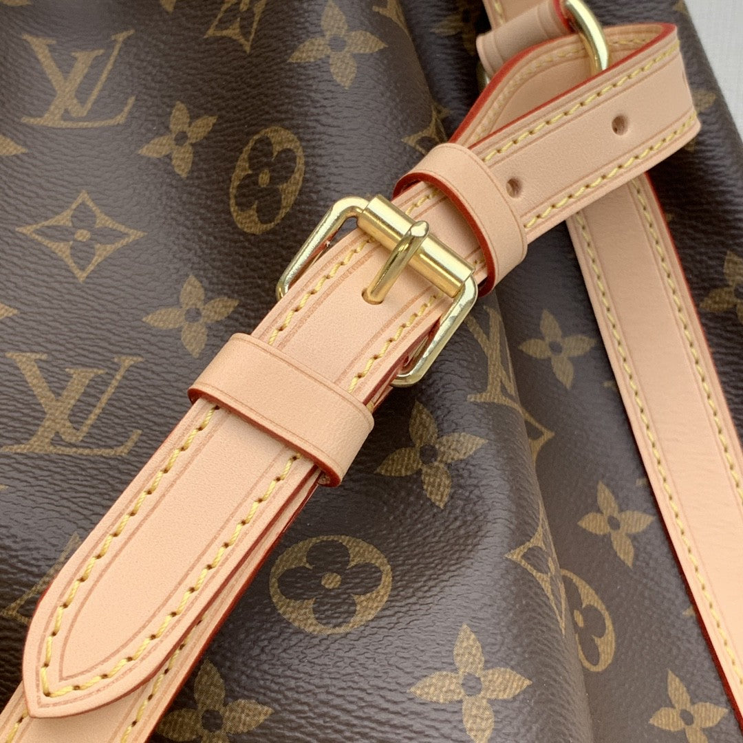 LV Noé Bucket Bag Monogram Canvas For Women,  Shoulder Bags 13.4in/36cm LV M42224