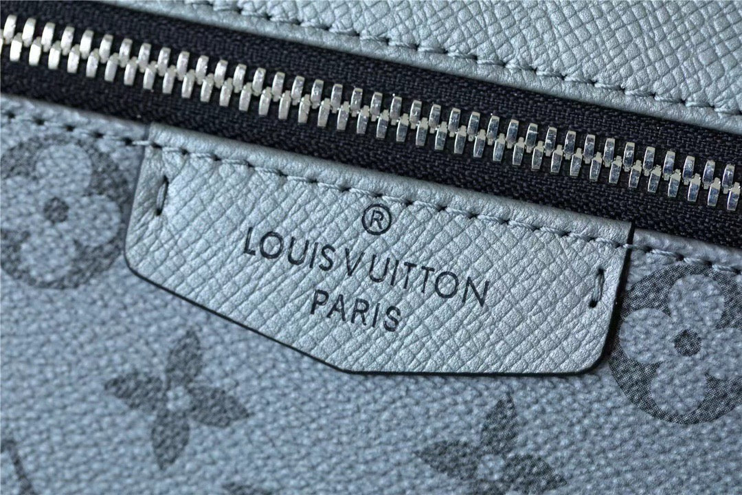 LV Discovery PM Backpack Monogram/Taiga Gunmetal Gray For Men, Bags, Backpack 15.7in/40cm LV M30835