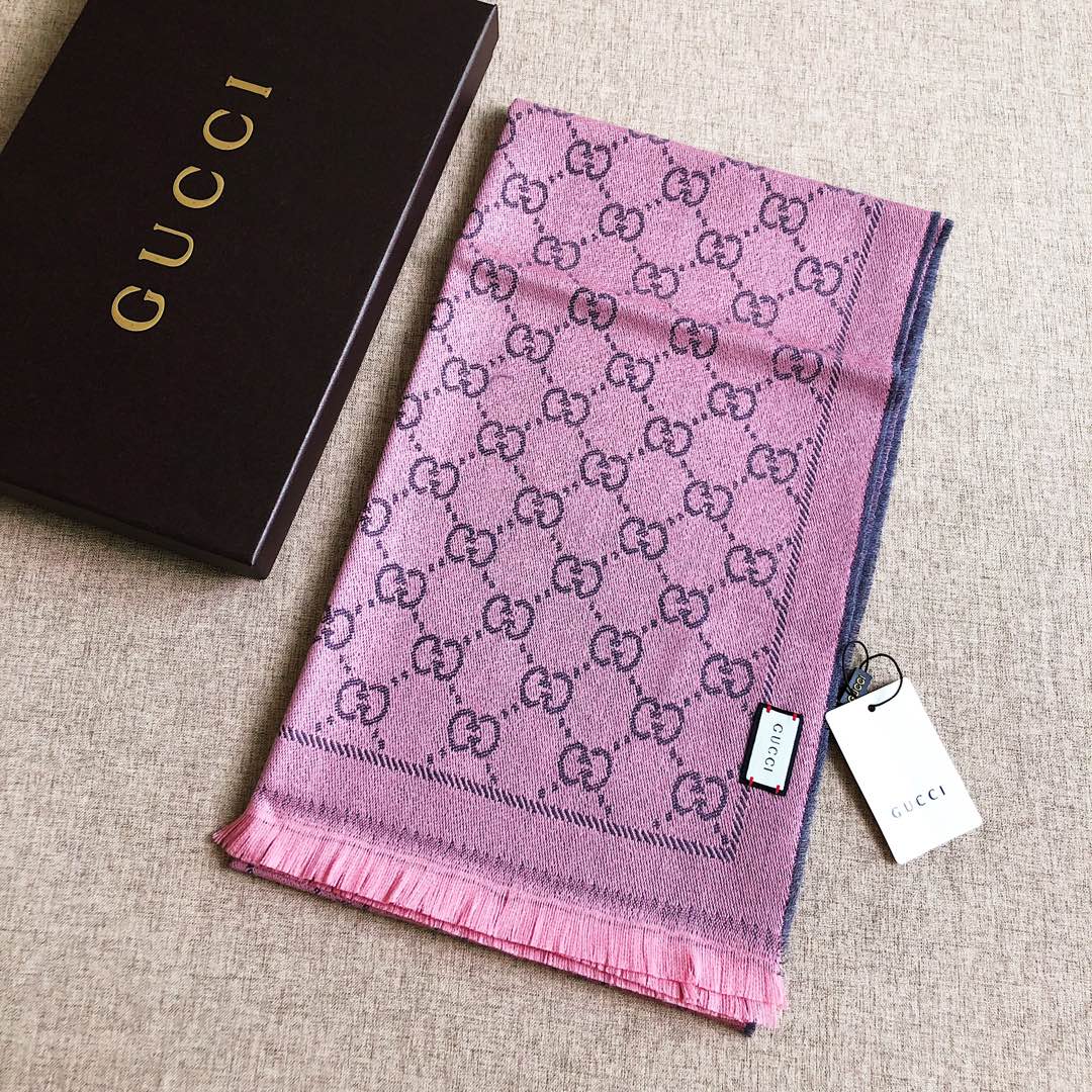 EN - Luxury GCI Scarf 010