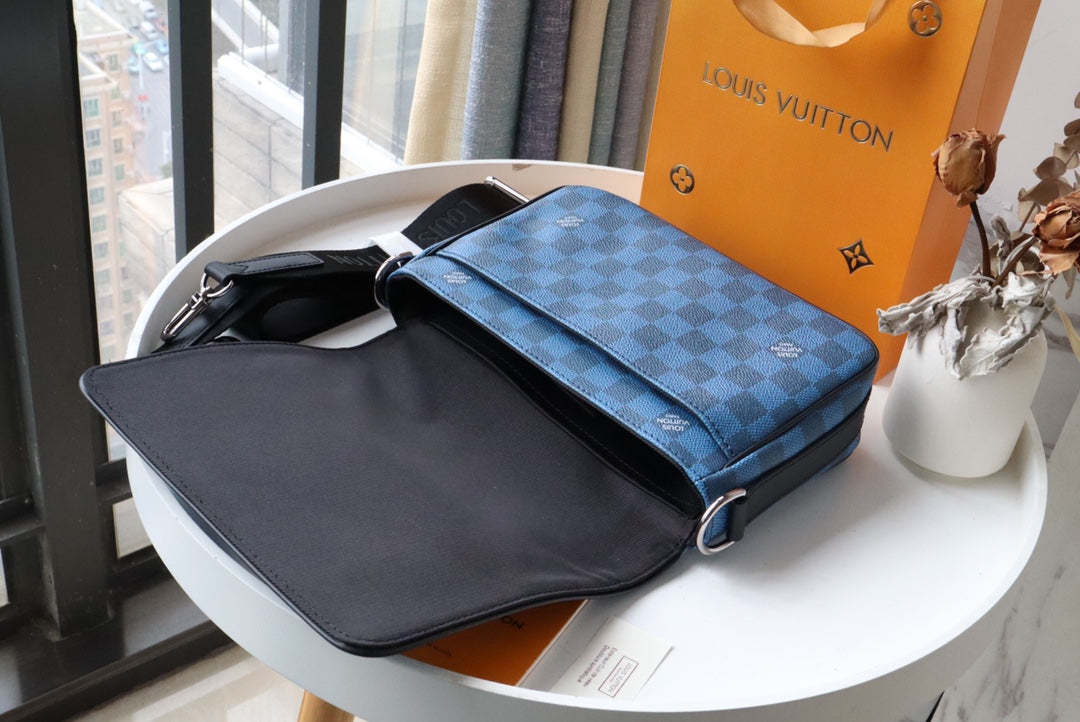 LV Studio Messenger Damier Graphite Blue For Men, Bags, Shoulder And Crossbody Bags 9.3in/25.3cm LV N50026