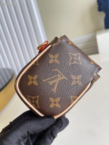 LV Pochette Tulum Monogram Canvas For Women, WoBags 4.1in/10.5cm LV M60020