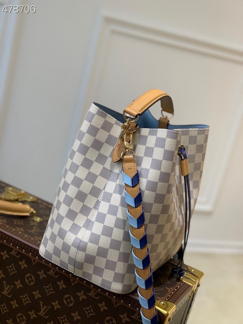 LV NeoNoe Bucket Bag MM Damier Azur Canvas 10.2in/26cm Blue For Women LV N50042