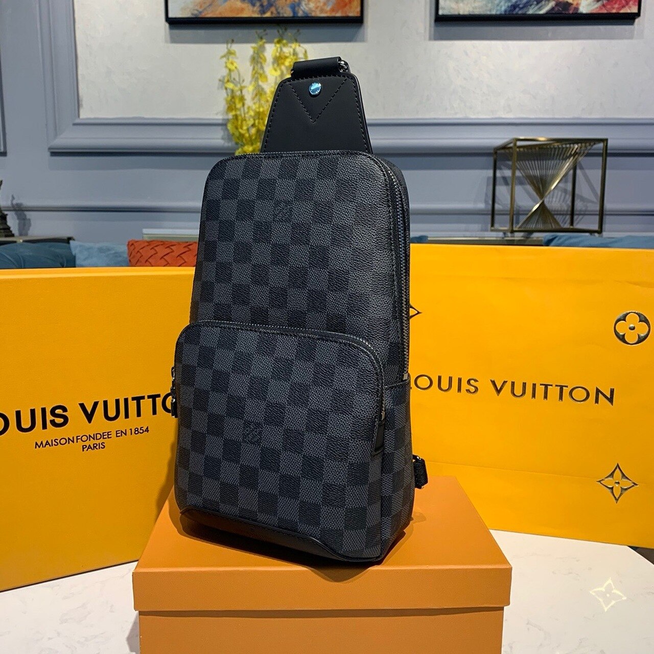 LV Avenue Sling Bag 32cm Damier Graphite Canvas Spring/Summer Collection M41719, Black