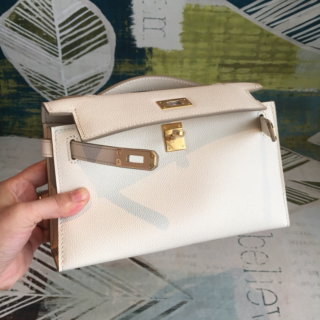 HM Kelly Pochettee White For Women Gold Toned Hardware 8.5in/22cm