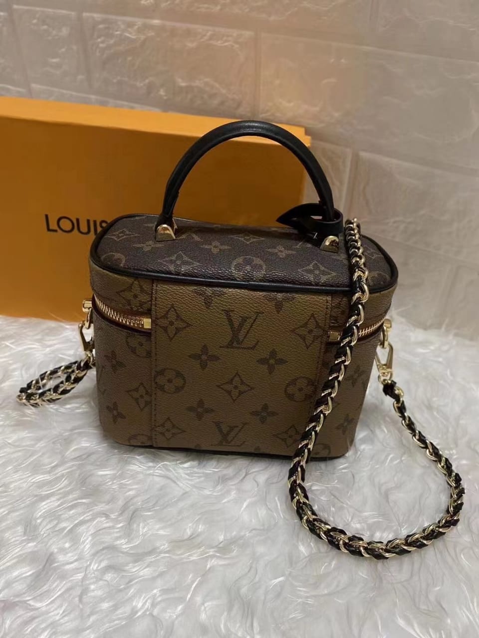 LV Vanity PM Monogram And Monogram Reverse Canvas By Nicolas Ghesquiere For Women,  Shoulder And Crossbody Bags 7.5in/19cm LV M42264