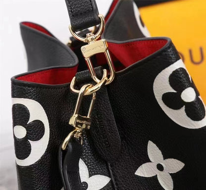 LV NeoNoe MM Bucket Bag Monogram Flowers Black/White For Women,  Shoulder And Crossbody Bags 10.2in/26cm LV M45497