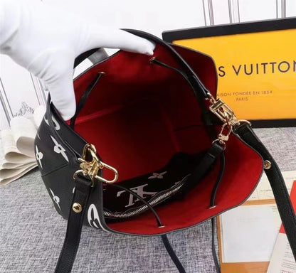 LV NeoNoe MM Bucket Bag Monogram Flowers Black/White For Women,  Shoulder And Crossbody Bags 10.2in/26cm LV M45497