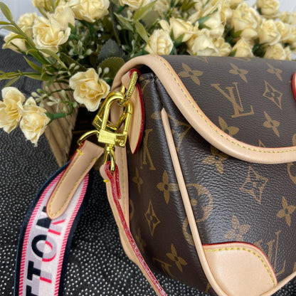 LV Diane Monogram Canvas For Women, Women’s Handbags, Shoulder Bags 9.4in/24cm LV M45985