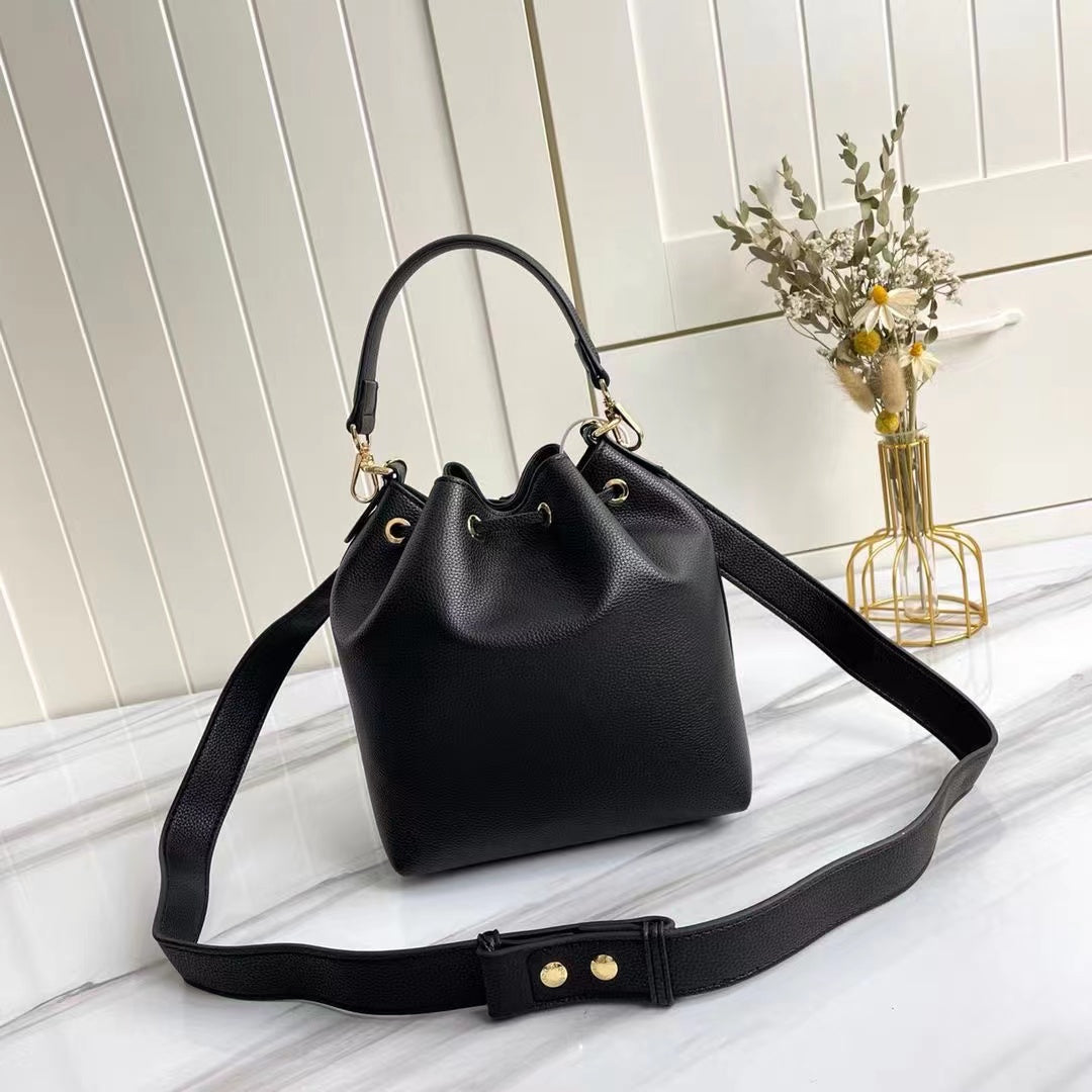 LV Lockme Bucket Black For Women,  Shoulder And Crossbody Bags 9.1in/23cm LV M57687