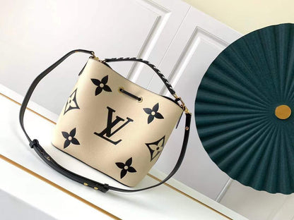 LV LV Crafty Neonoe MM Bucket Bag Creme For Women, Women’s Handbags, Shoulder Bags 10.2in/26cm LV M56889