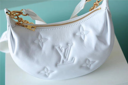 LV Over The Moon Bag Handbags For Women In Snow White 10.8in/28cm LV M59959