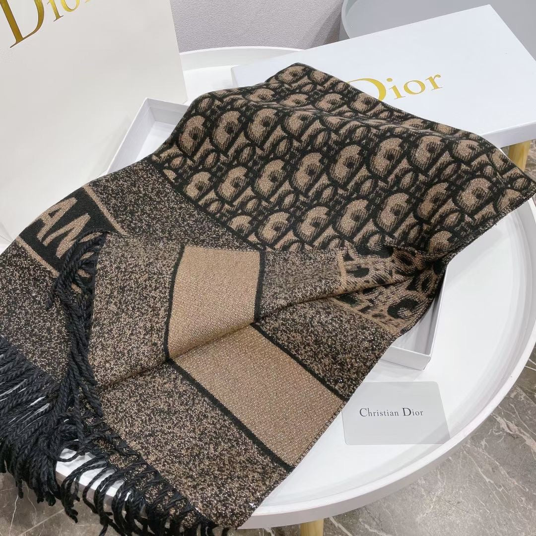 EN - Luxury  DIR Scarf 001