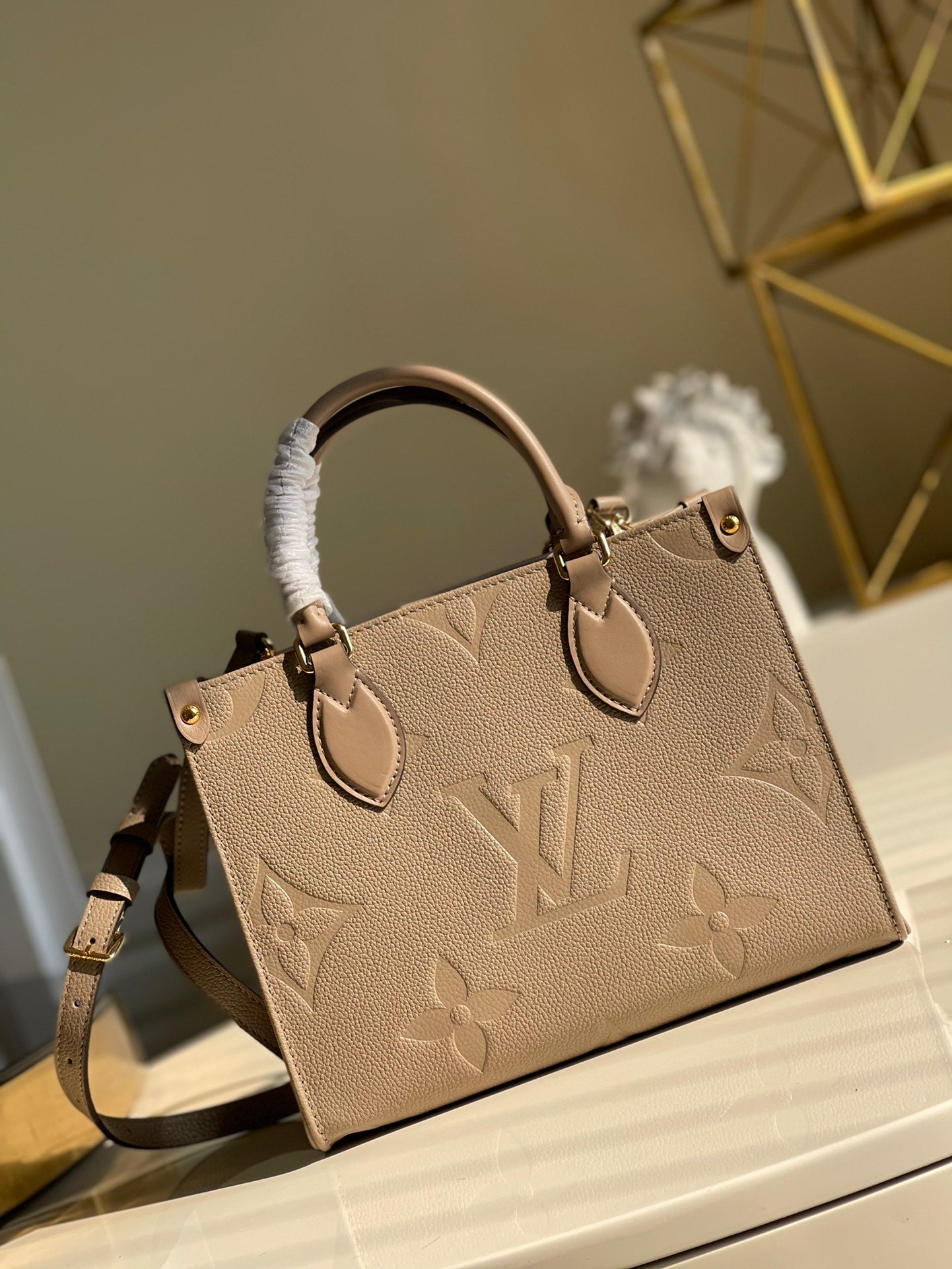 LV OnTheGo PM Tote Bag Monogram Empreinte Beige For Women, Women’s Handbags, Shoulder And Crossbody Bags 9.8in/25cm LV