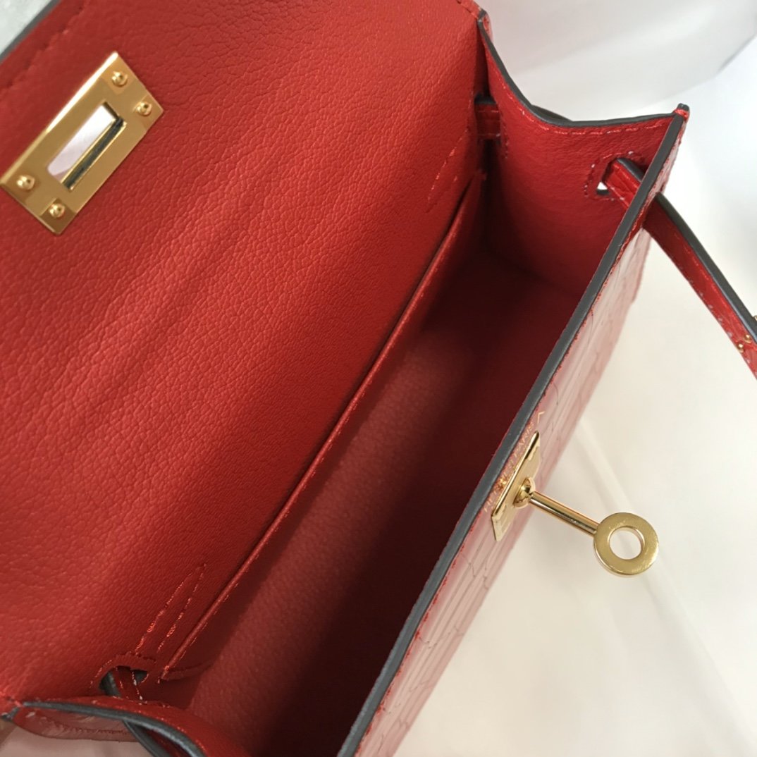 HM Mini Kelly 19 Embossed Patent Sellier Red Bag With Gold-Toned Harware For Women, Handbags, Shoulder Bags 7.5in/19cm