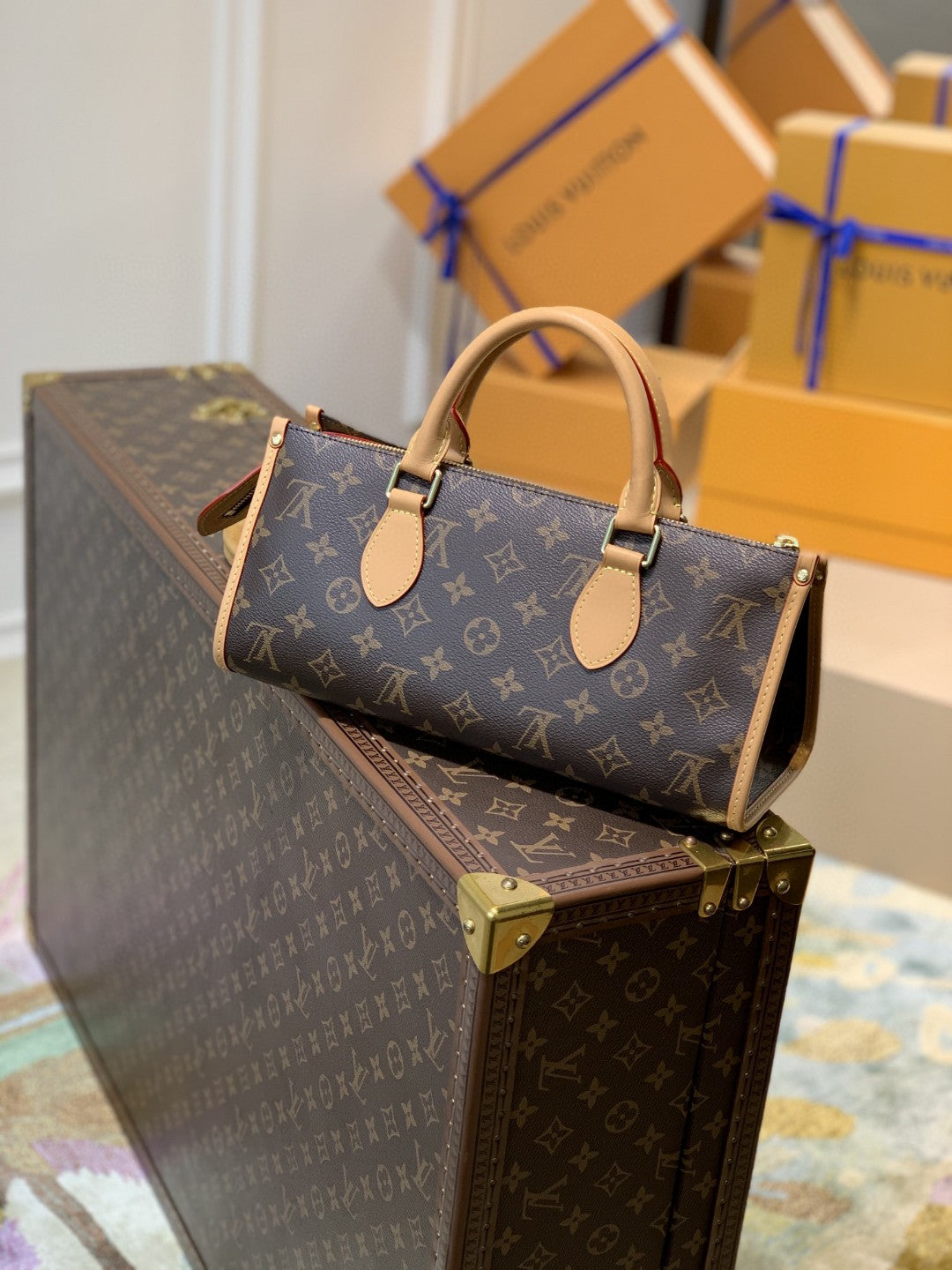 LV Popincourt Monogram Canvas For Women, Women’s Handbags 11.8in/30cm LV M40009