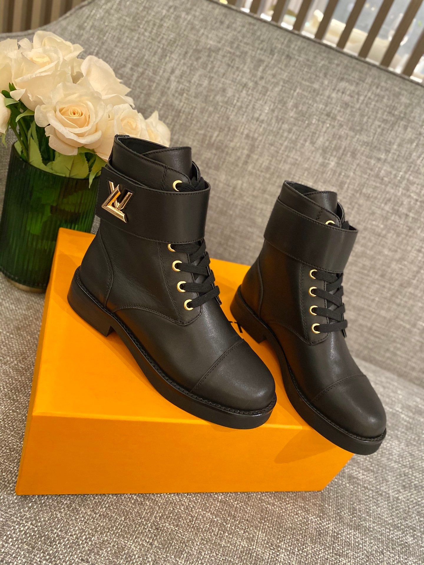 Premium  LUV BOOTS 052