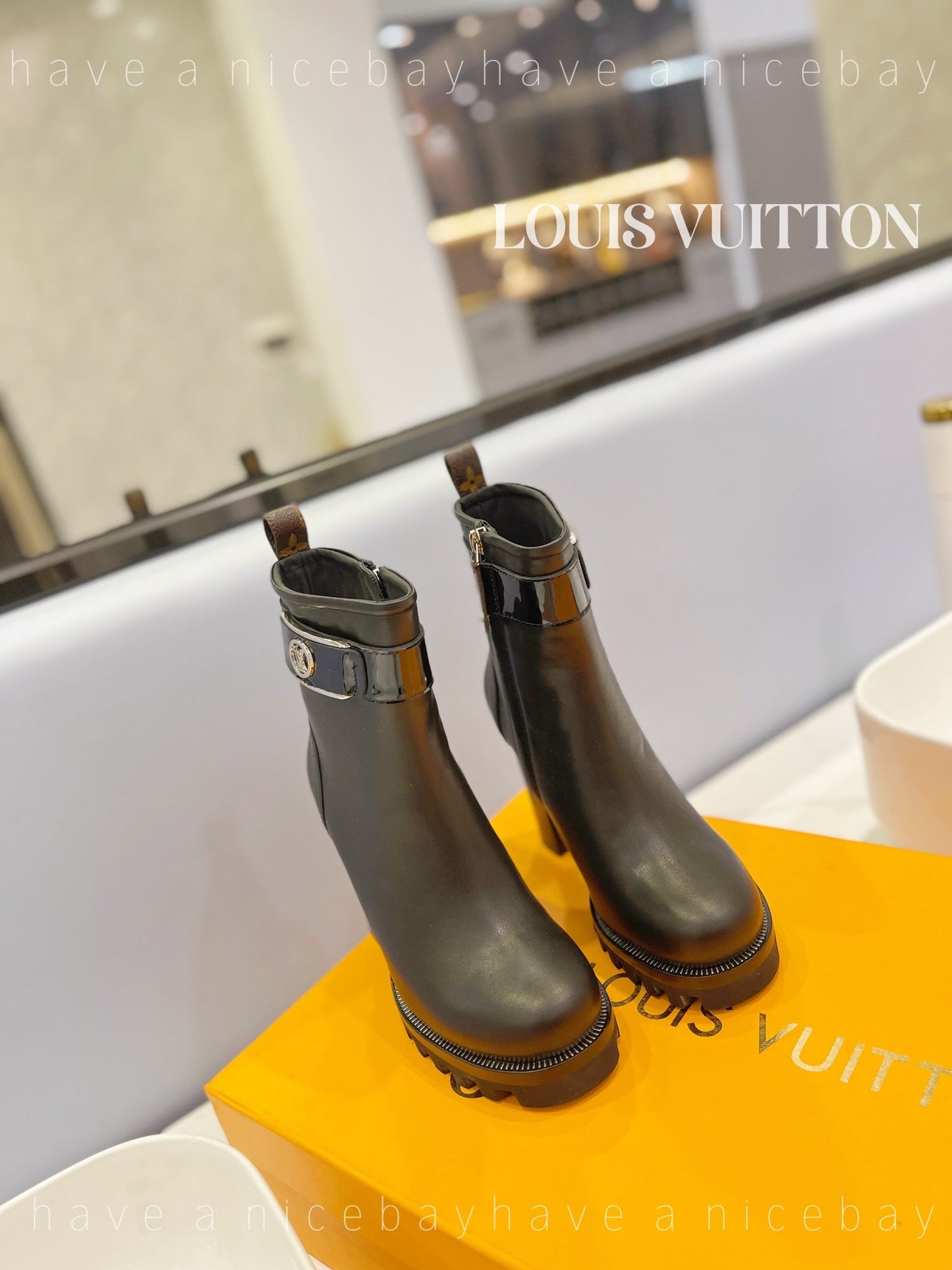 Premium  LUV BOOTS 033