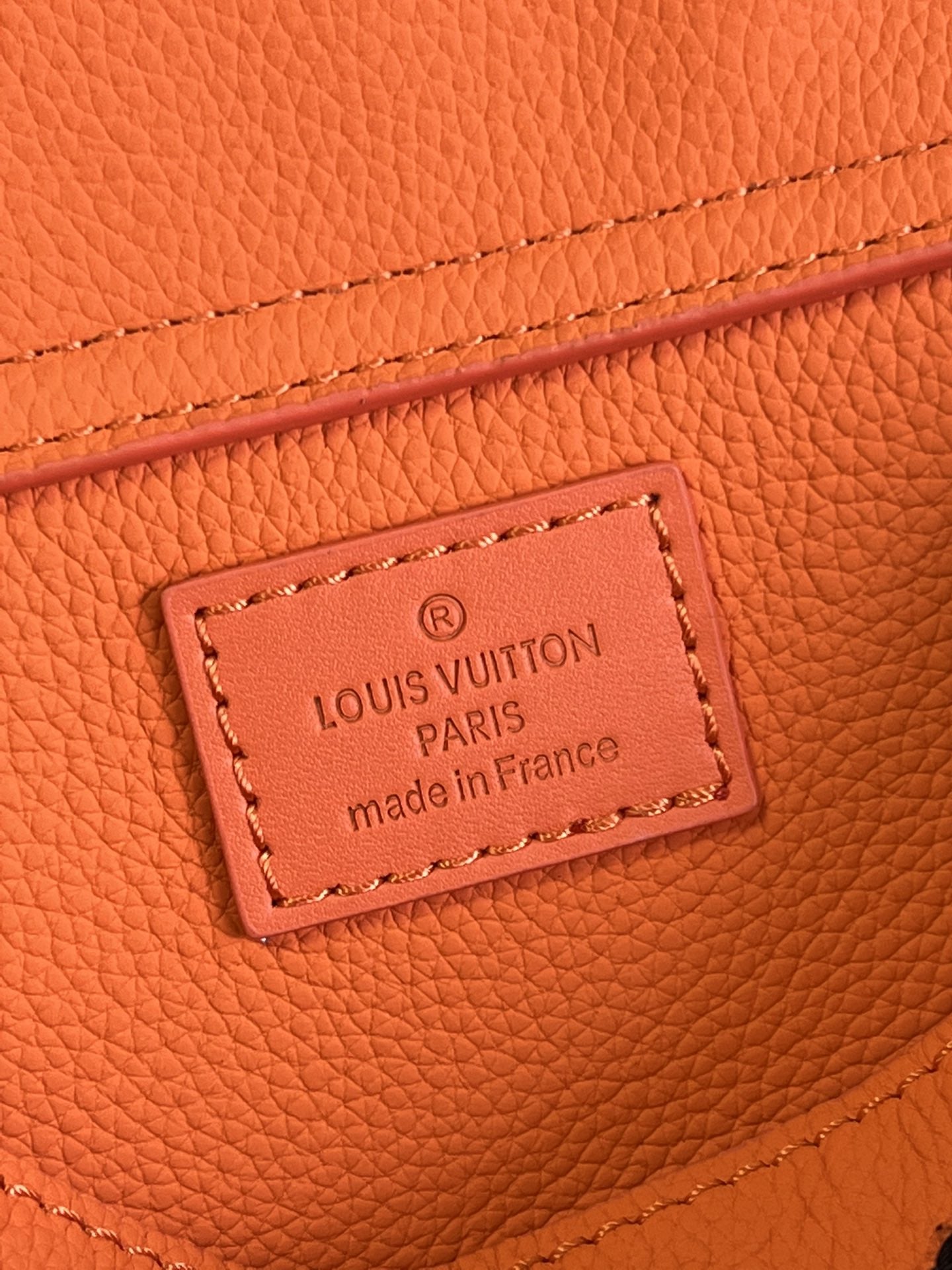 LV Aerogram Slingbag Orange For Men, Bags 30cm LV M59625