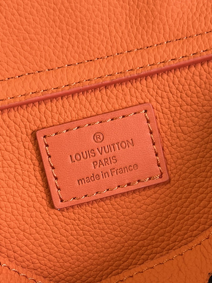 LV Aerogram Slingbag Orange For Men, Bags 30cm LV M59625