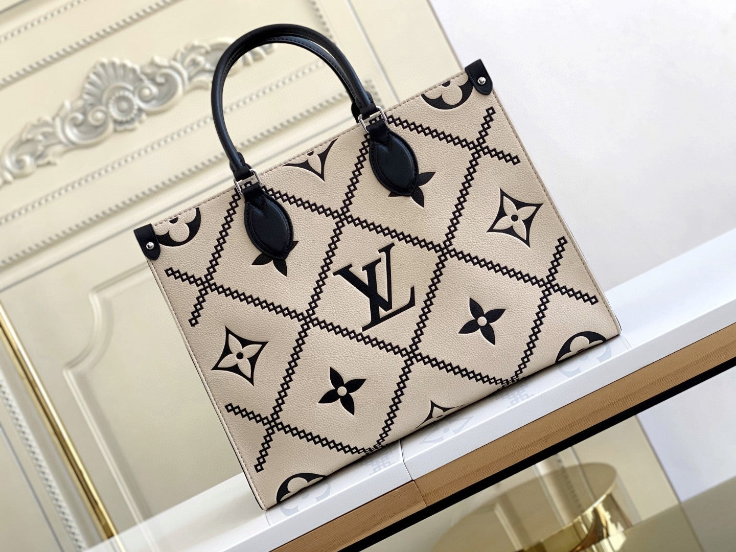 LV Onthego MM Tote Bag Monogram Empreinte Crème Beige For Women, Women Handbags, Shoulder Bags And Crossbody Bags 13.8in/35cm LV M46016