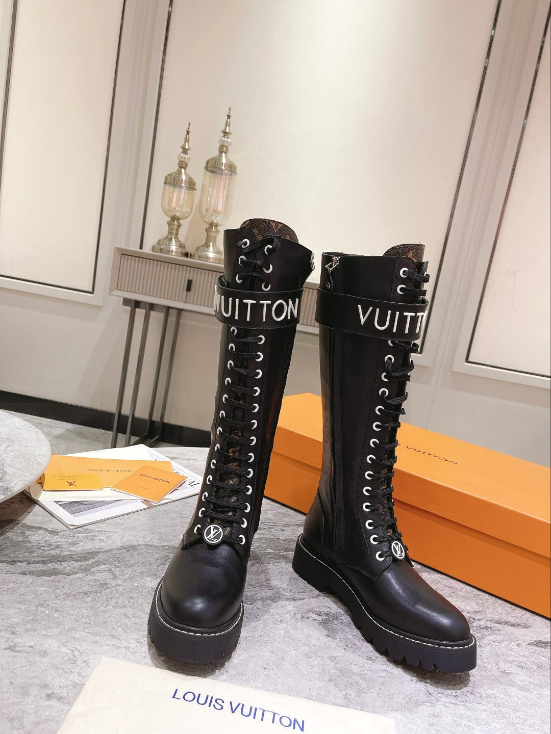 Premium  LUV BOOTS 040