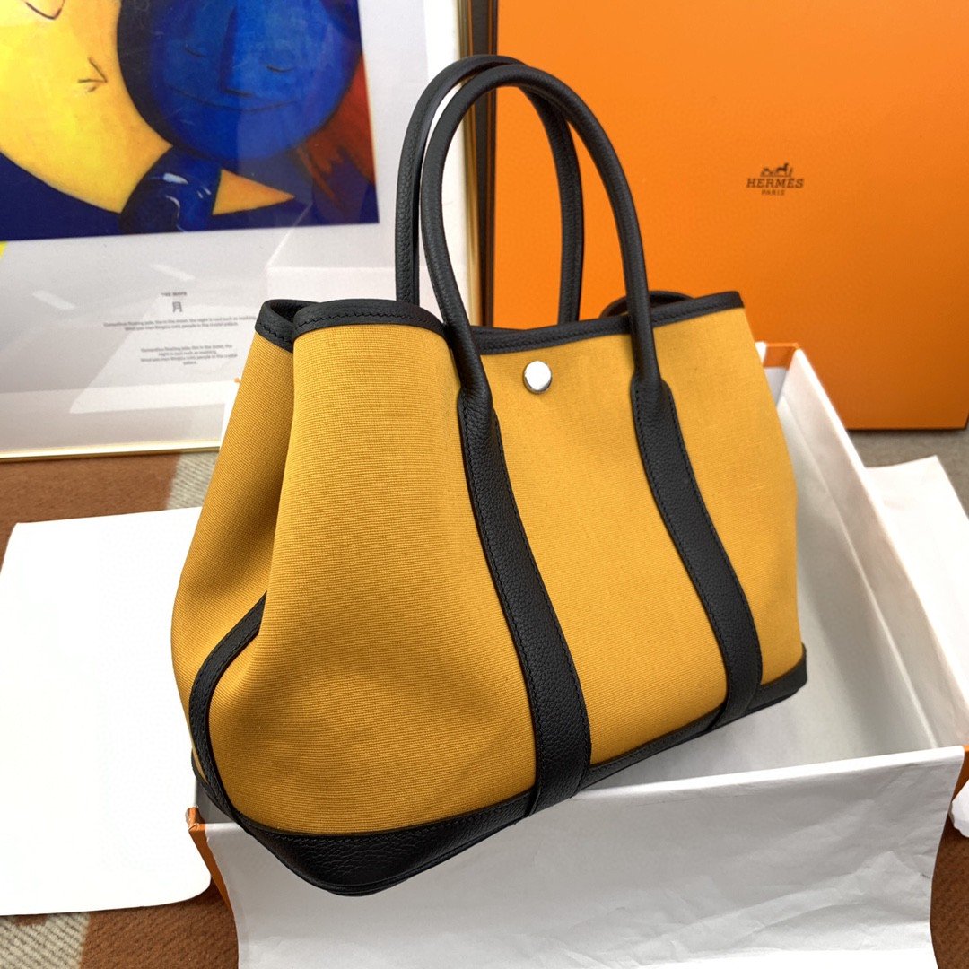 HM Garden Party 36 Canvas Tote Bag Yellow/Black For Women, Women’s Handbags, Shoulder Bags 14.2in/36cm