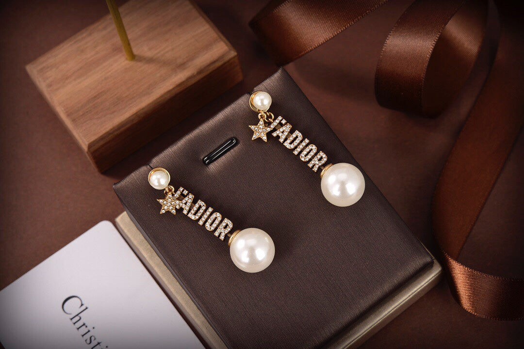 EN - Lux Earring Dir 060