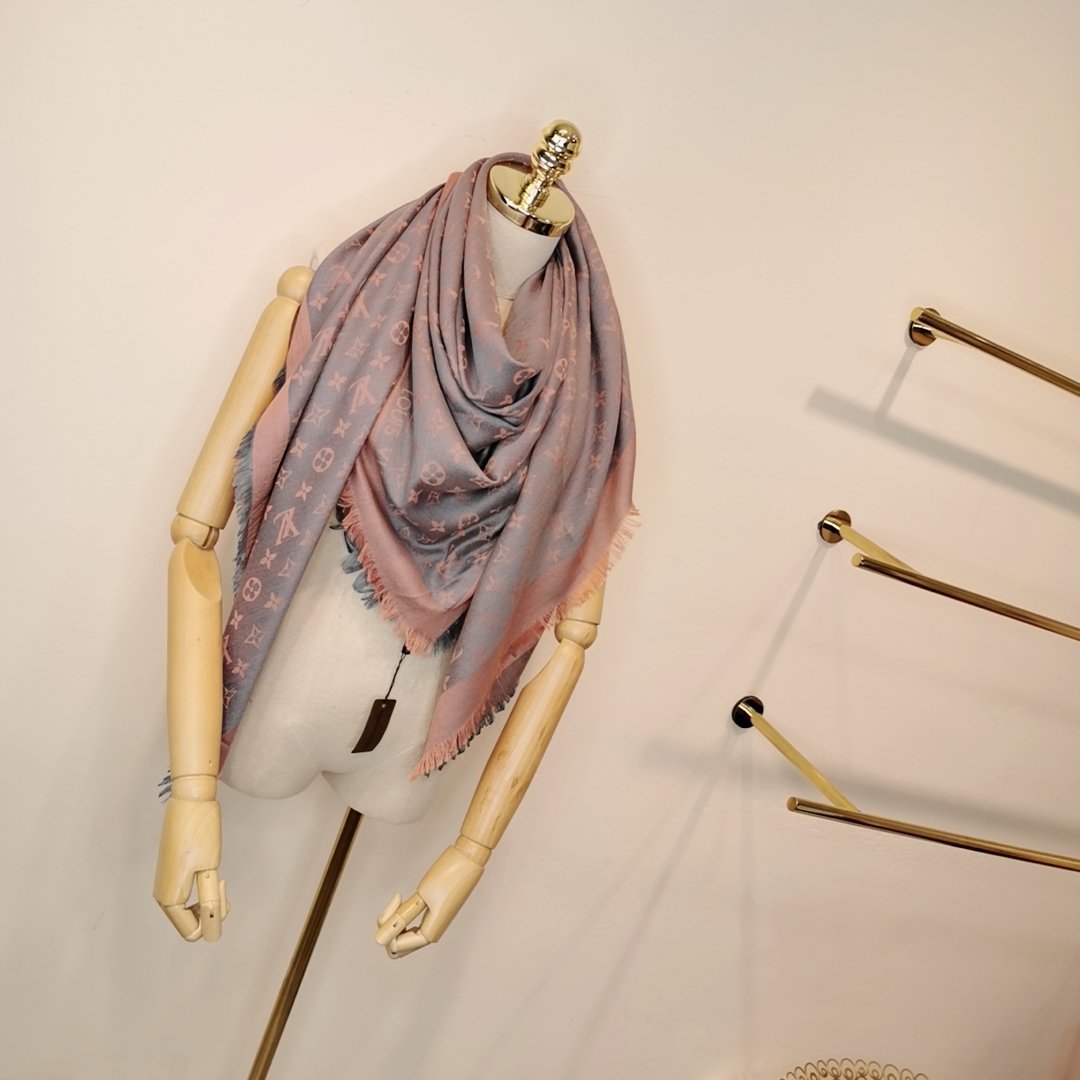 EN - Luxury LUV  Scarf 021