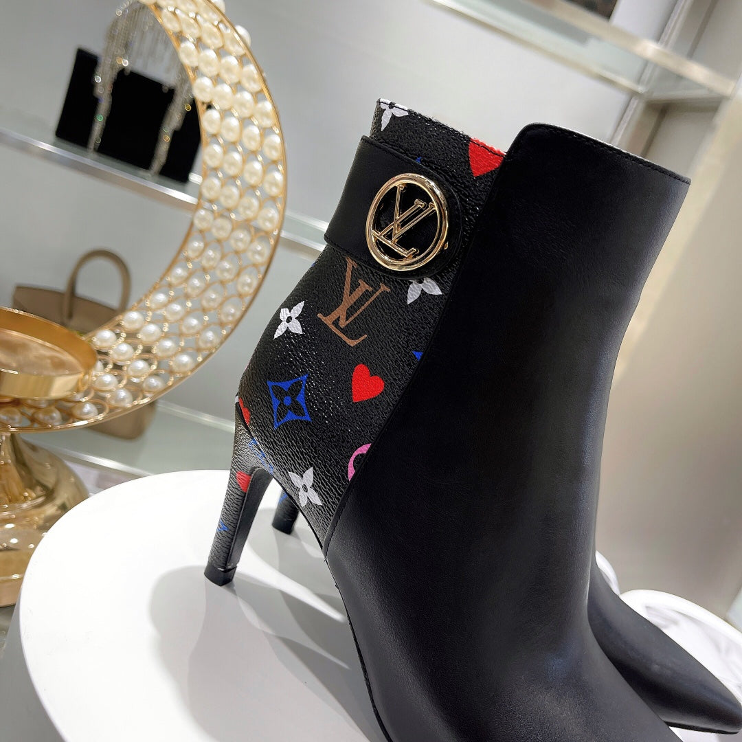 Premium  LUV BOOTS 025