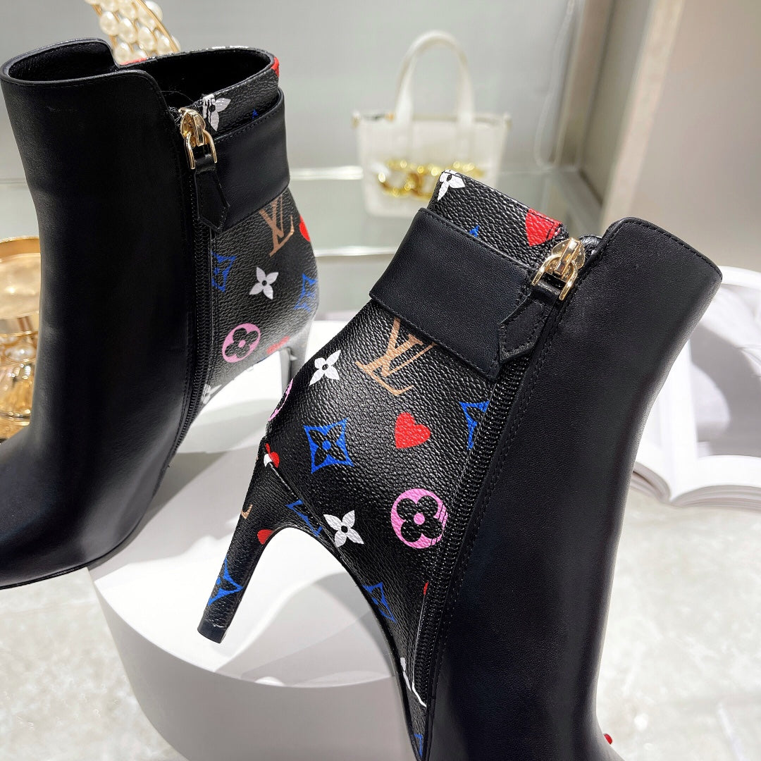 Premium  LUV BOOTS 025