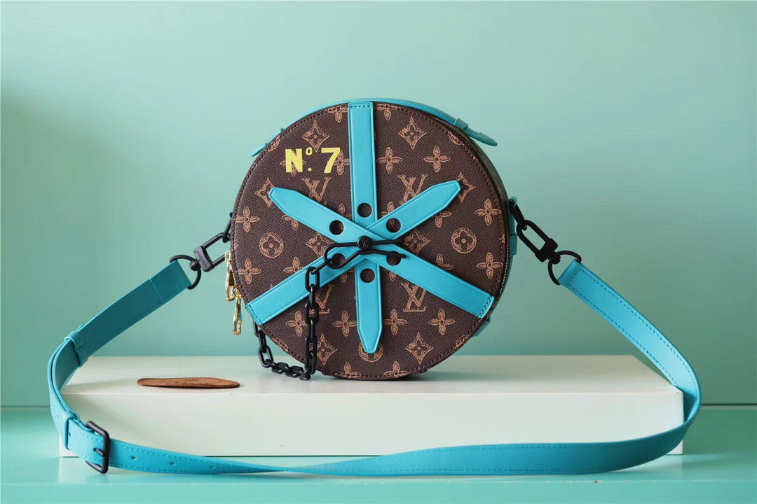 LV Wheel Box Monogram Canvas For Women, Women’s Handbags, Shoulder Bags And Crossbody Bags 9.1in/23cm LV 