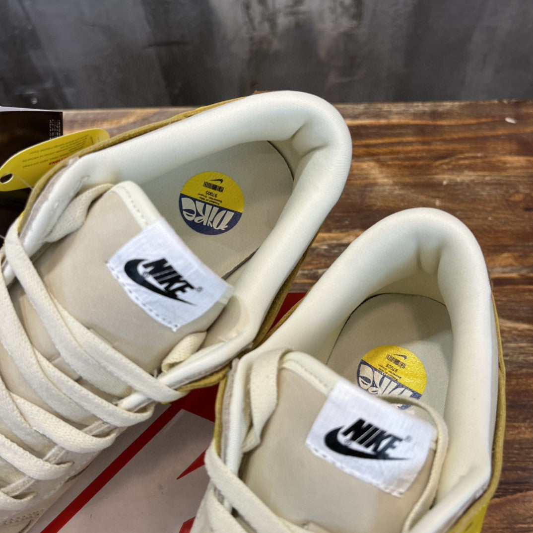 NK Dunk Low LX Banana For Men DR5487-100