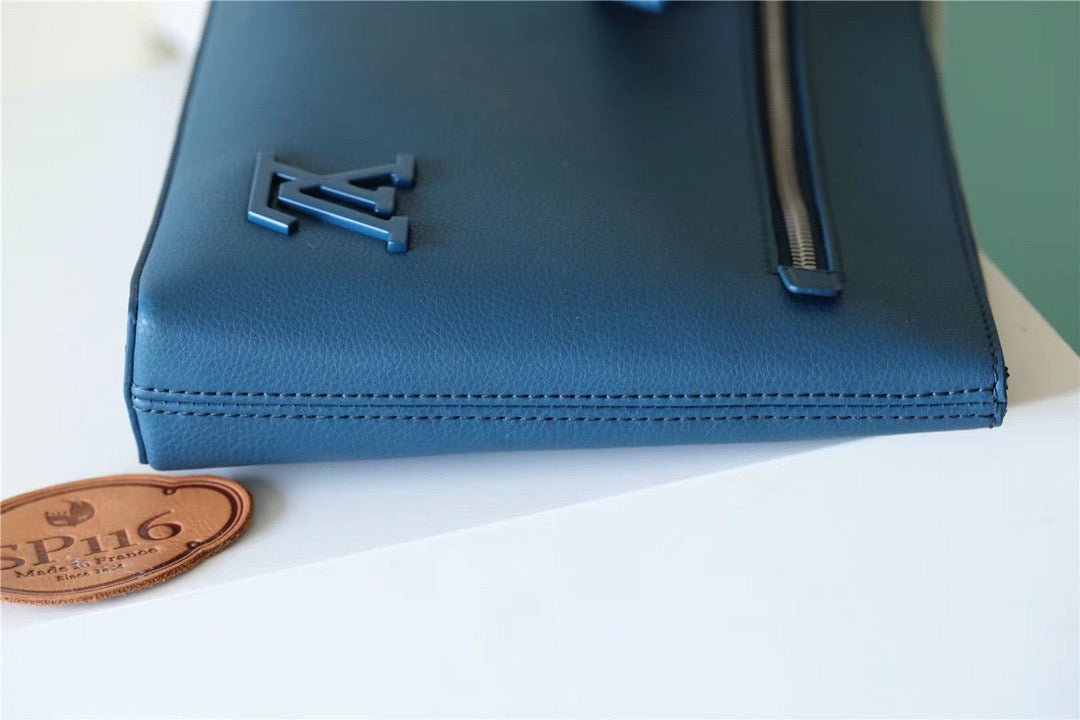 LV Pochette Ipad Blue Aerogram For Men, Wallet 30cm LV M81029