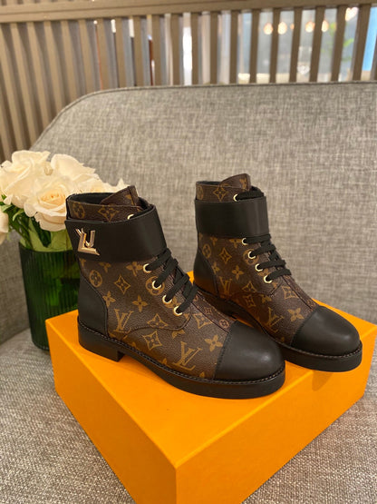 Premium  LUV BOOTS 051