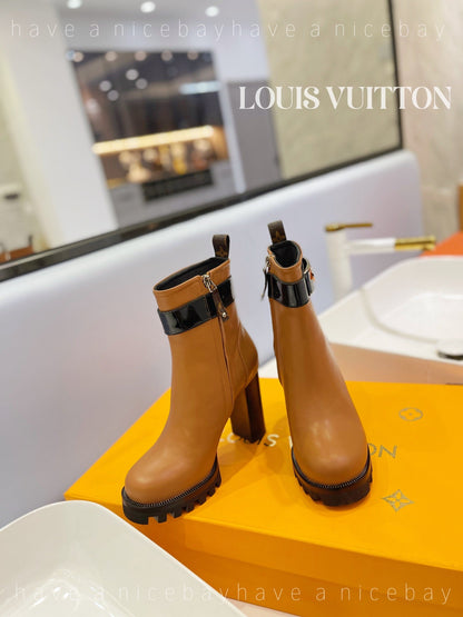 Premium  LUV BOOTS 035