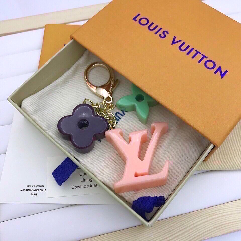 EN - Lux Keychains LUV 034