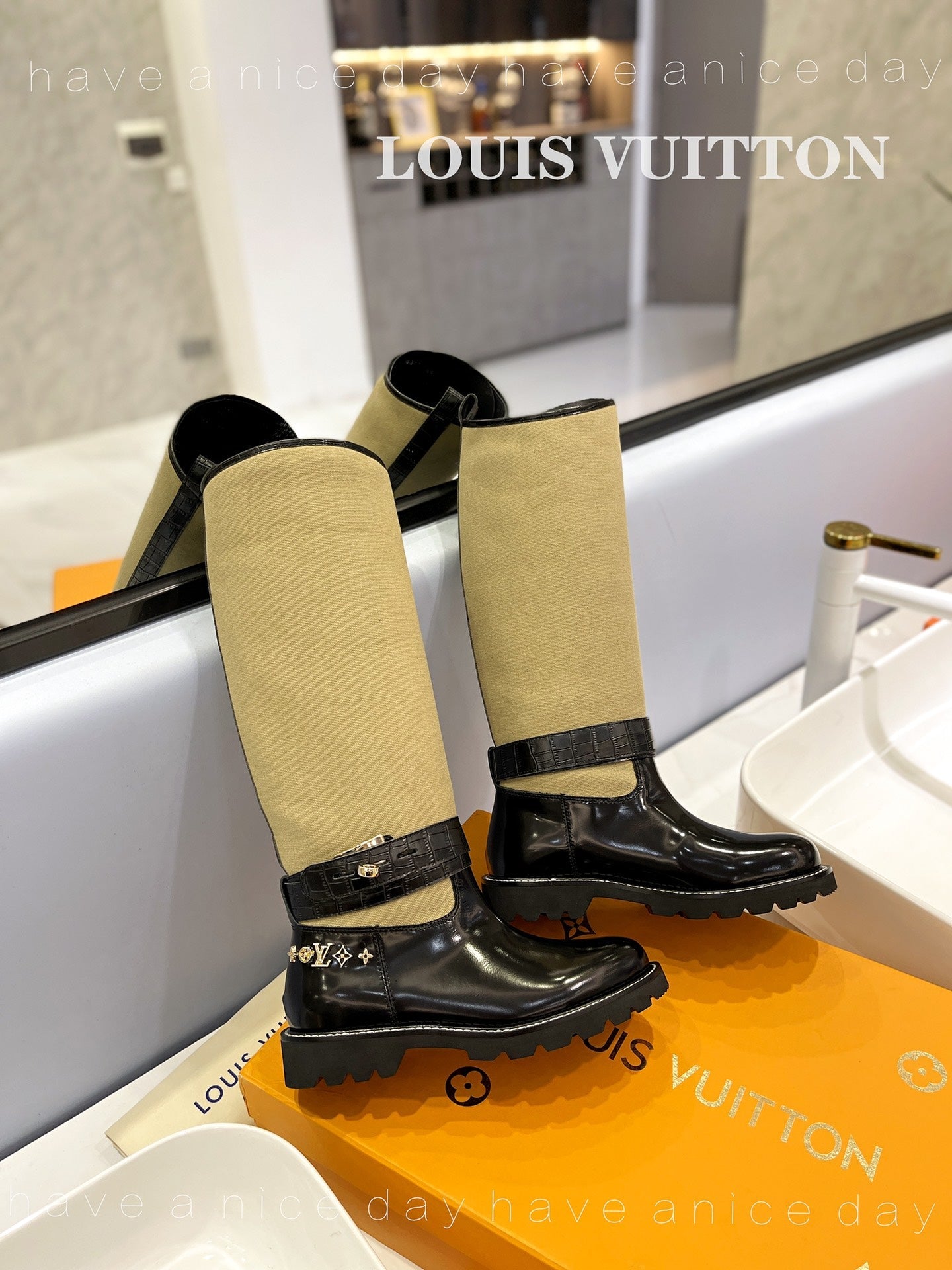 Premium  LUV BOOTS 028